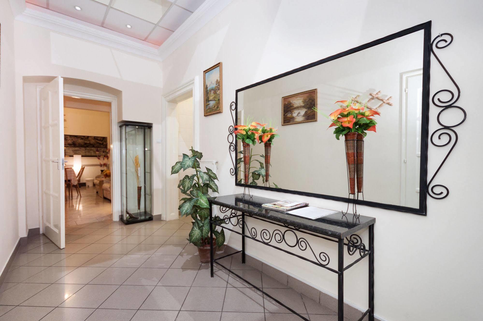 Like Home - City Center - Style Apartment Budapest Exterior foto